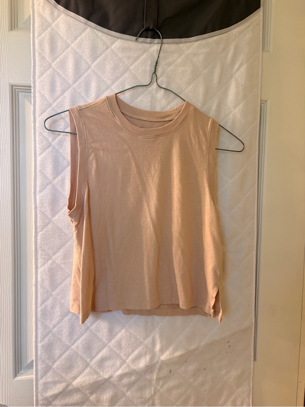 Sleeveless Cropped Crewneck Tank Top - Nude
